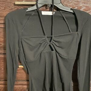 johnathan simkha black long sleeve cut out tie neck top medium